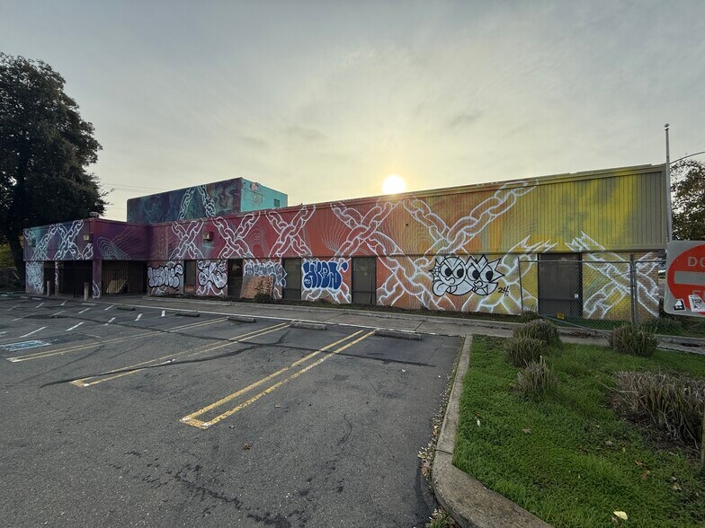 Primary Photo Of 1830 Del Paso Blvd, Sacramento Land For Sale