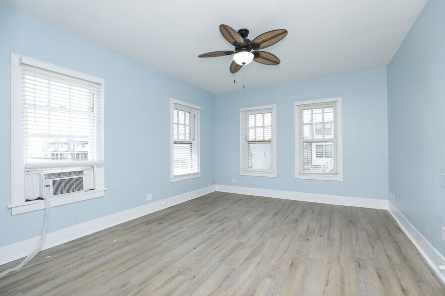 More Photos Of 717 Broadway St, Galveston Apartments For Sale