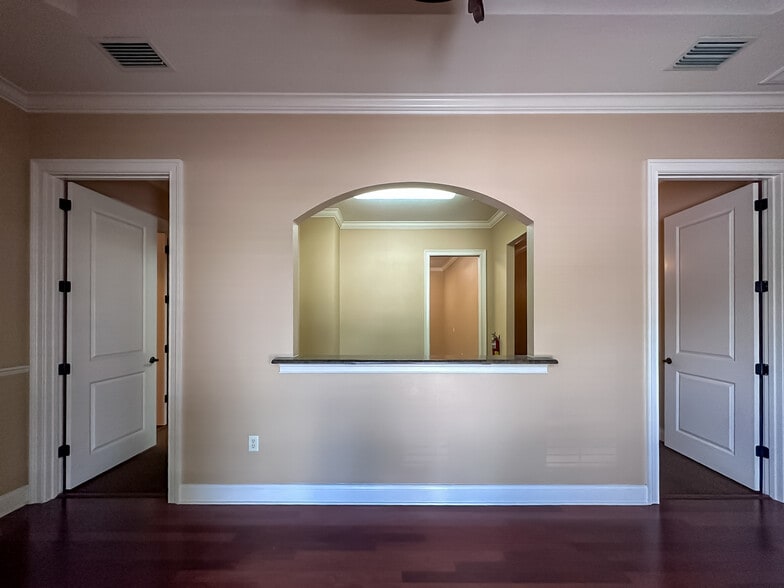 More Photos Of 1611 Harden Blvd, Lakeland Office For Lease