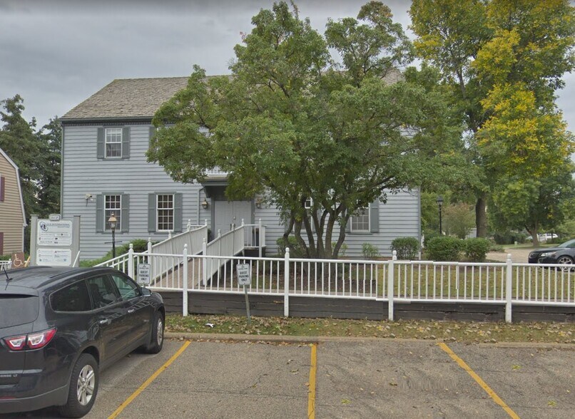 Primary Photo Of 1608 W Colonial Pky, Inverness Office For Lease