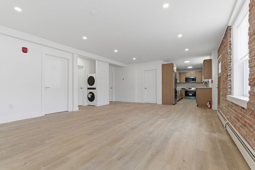 More Photos Of 126 140 Sayles, Woonsocket Apartments For Sale