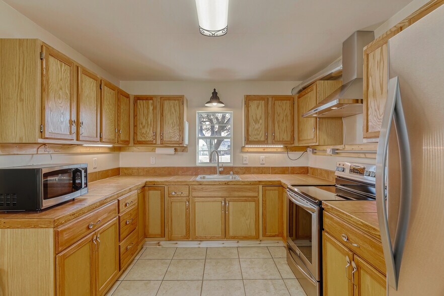 More Photos Of 301 E Calvary Rd, Fort Davis Specialty For Sale