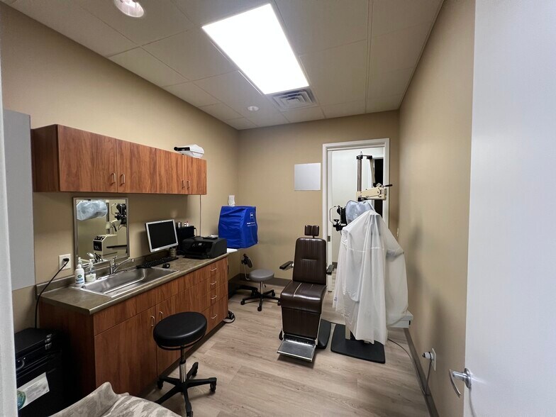 More Photos Of 4 Okatie Center Blvd S, Okatie Office For Sale