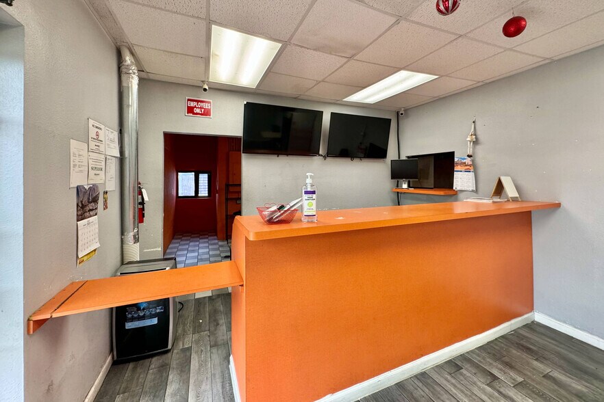 More Photos Of 1480 Washington Blvd, Beaumont Freestanding For Sale