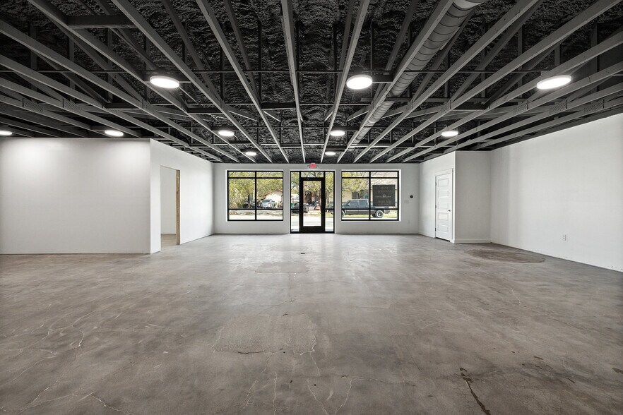 More Photos Of 301-303 Elliott St, Taylor Office For Lease