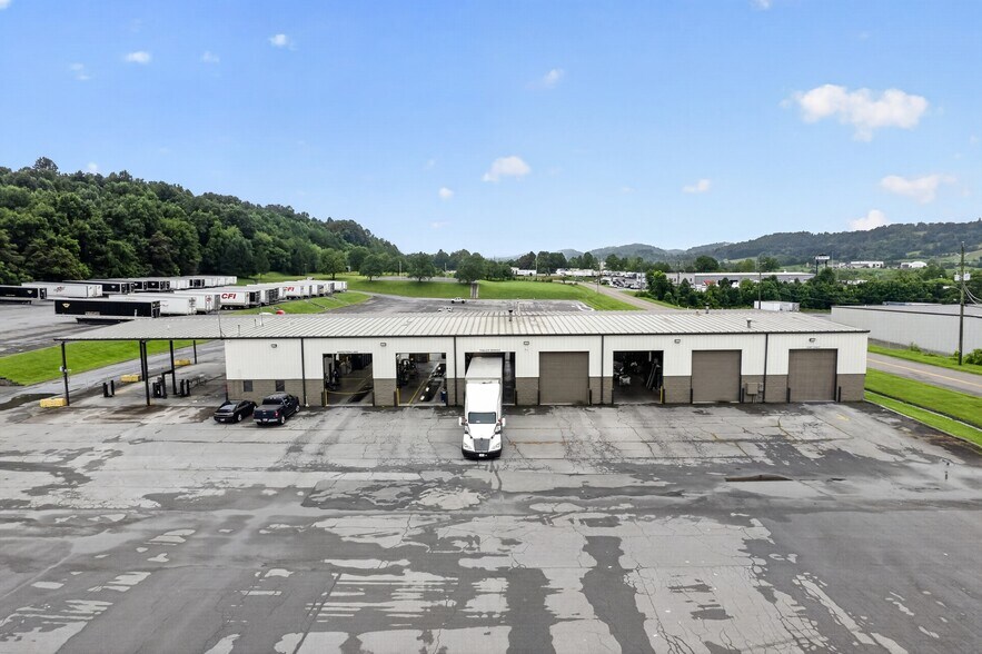 More Photos Of 908 Eastern Star Road Ext, Kingsport Distribution For Lease