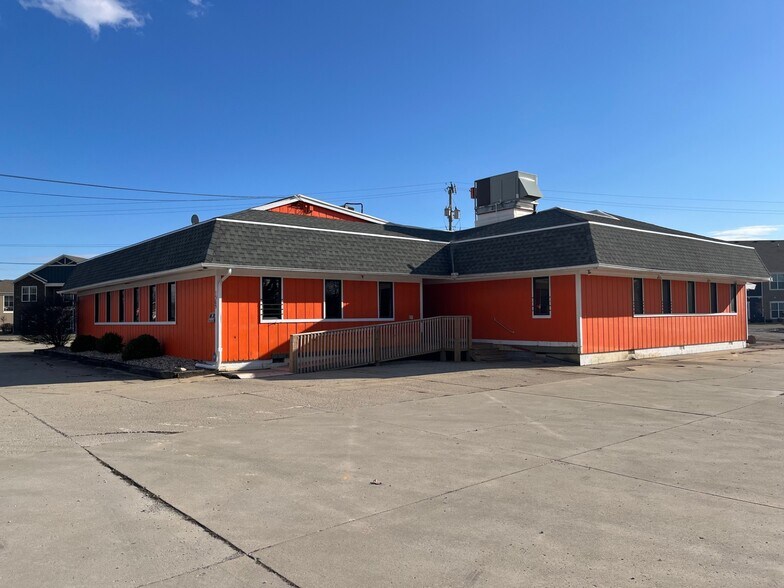 More Photos Of 1305 Lincolnway E, Goshen Restaurant For Sale