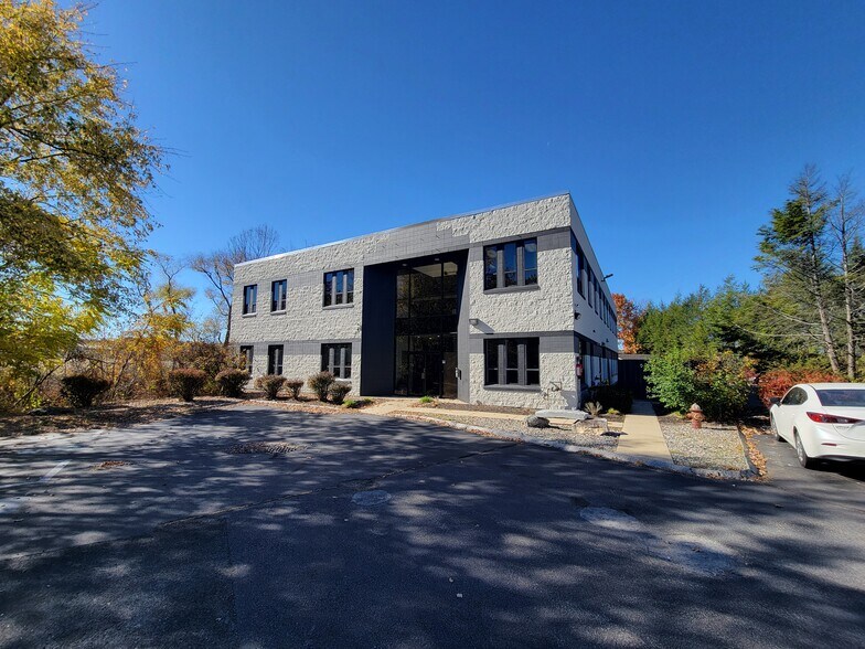 More Photos Of 121 Brick Kiln Rd, Chelmsford Office For Sale