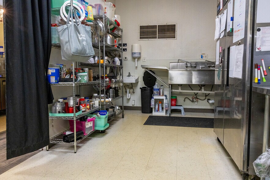 More Photos Of 112-118 SW 6th Ave, Amarillo Storefront For Lease