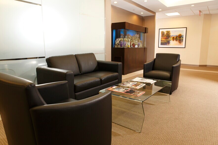 More Photos Of 800 Westchester Ave, Rye Brook Office For Lease