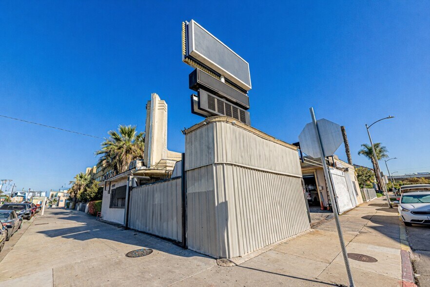 More Photos Of 4922 S Figueroa St, Los Angeles Storefront For Sale