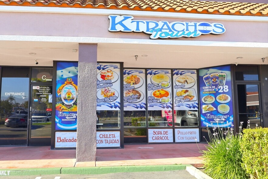 More Photos Of 8990 Sierra Ave, Fontana Unknown For Lease