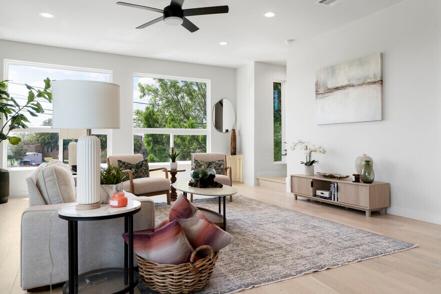 More Photos Of 1167-1169 Bedford St, Austin Apartments For Sale