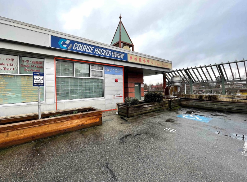 More Photos Of 8580 Alexandra Rd, Richmond Storefront Retail Office For Sale