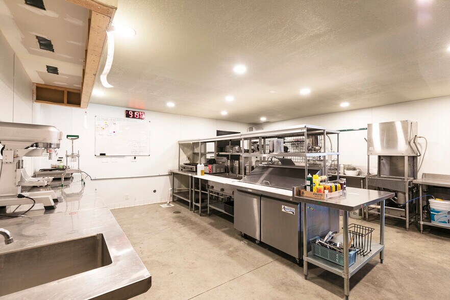 More Photos Of 125 & 139 Hannon Ln, Darby Restaurant For Sale