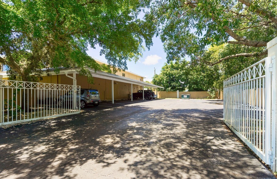 More Photos Of 16521 San Carlos Blvd, Fort Myers Office For Lease