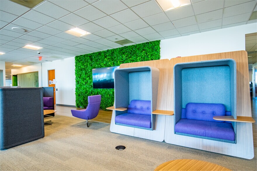 More Photos Of 5000 Headquarters Dr, Plano Office For Lease