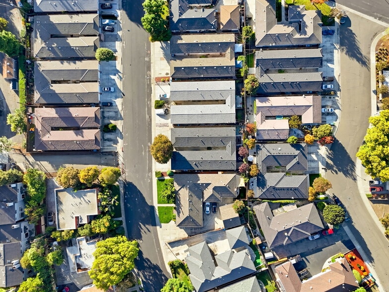 More Photos Of 2421 Karen Dr, Santa Clara Apartments For Sale