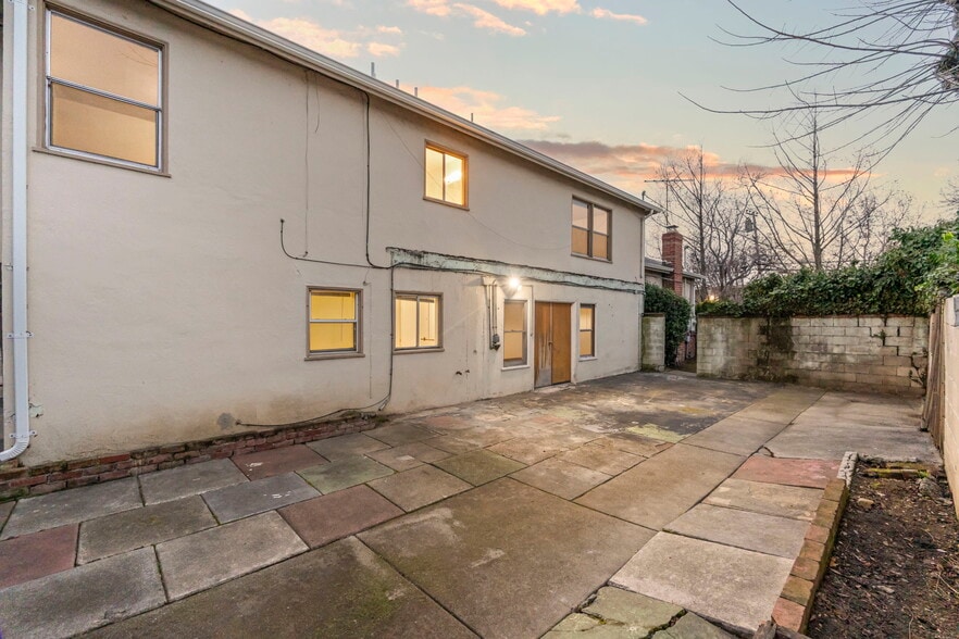 More Photos Of 24954 Cypress Ave, Hayward Multifamily For Sale