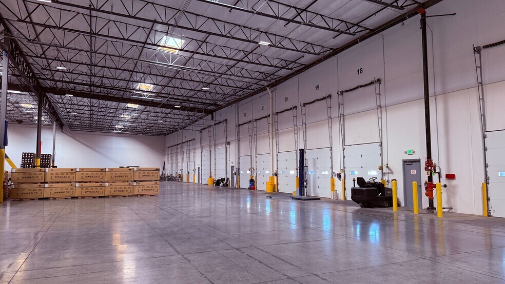 More Photos Of 447 Ingenuity Ave, Sparks Warehouse For Lease