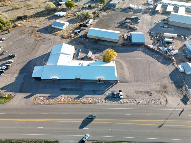 More Photos Of 1720 Main St, Lander Warehouse For Sale
