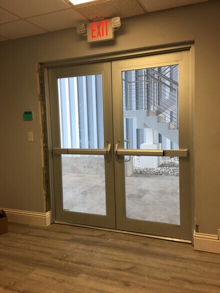 More Photos Of 10700 NW 36th Ave, Miami Warehouse For Lease