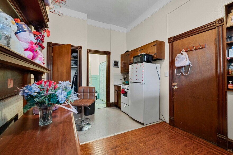 More Photos Of 2903 Saint Paul St, Baltimore Multifamily For Sale