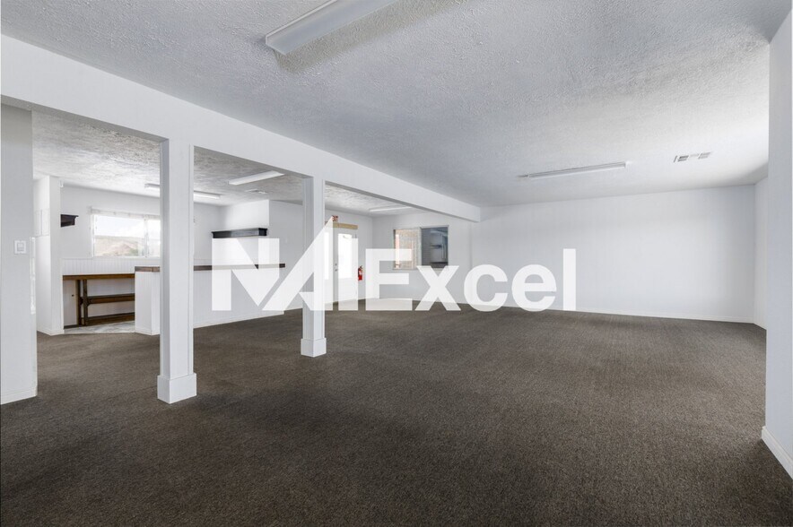More Photos Of 2357 Santa Clara Dr, Santa Clara General Retail For Lease