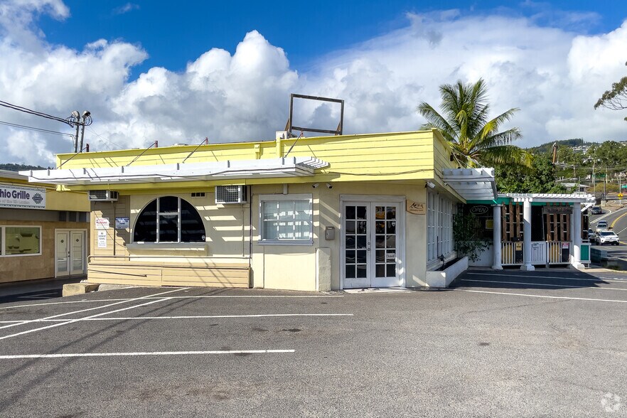 More Photos Of 3036 Waialae Ave, Honolulu Restaurant For Sale