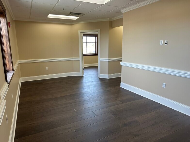 More Photos Of 11470 Parkside Dr, Knoxville Office For Lease