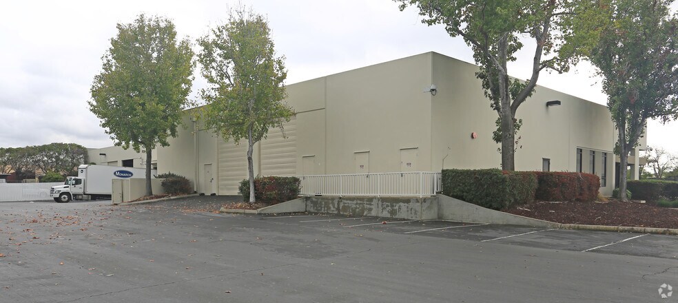 More Photos Of 2245-2249 National Ave, Hayward Manufacturing For Lease