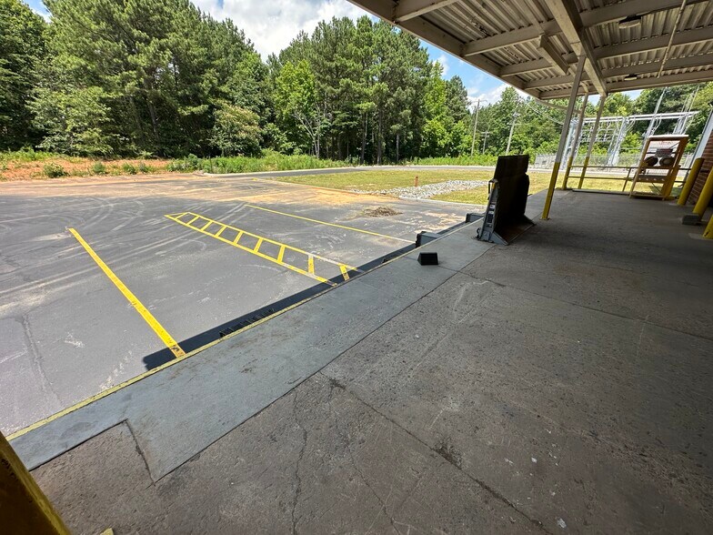 More Photos Of 119 Metrolina Dr, Shelby Manufacturing For Sale
