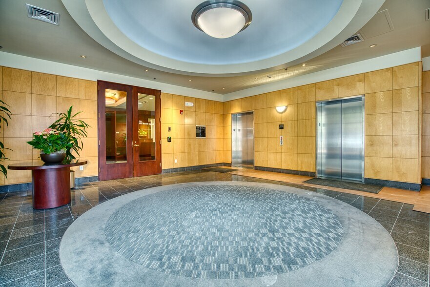 More Photos Of 921 Walnut St, Boulder Office For Lease