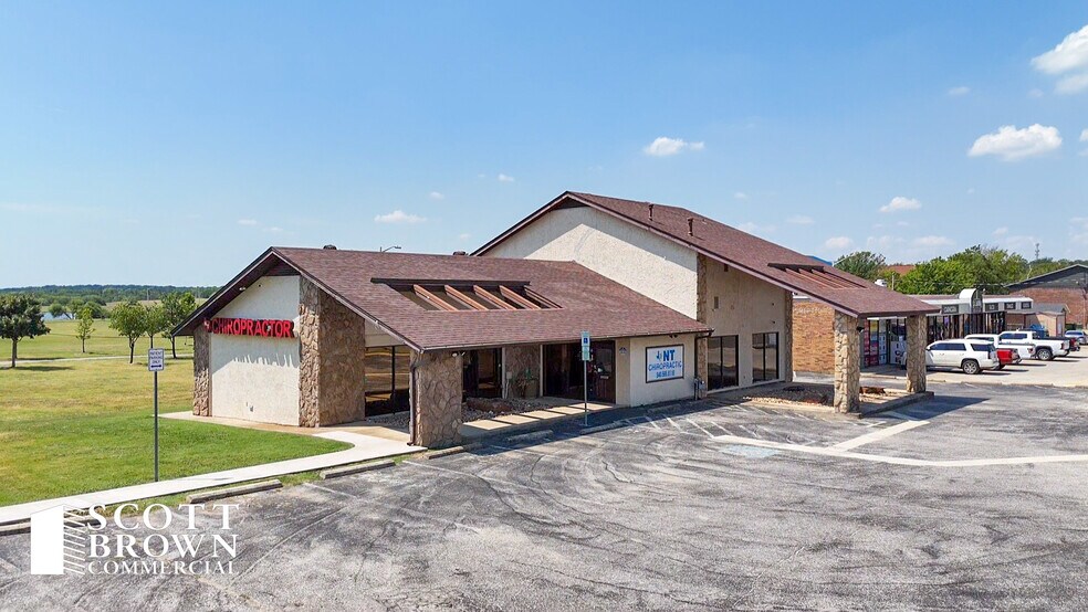 Primary Photo Of 638 Londonderry Ln, Denton Medical For Lease