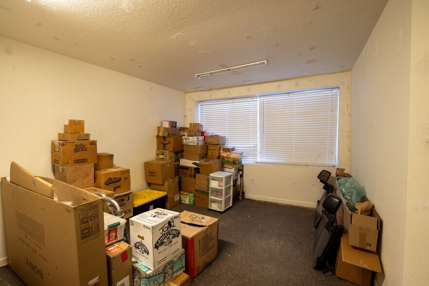 More Photos Of 3567 Recycle Rd, Rancho Cordova Warehouse For Lease
