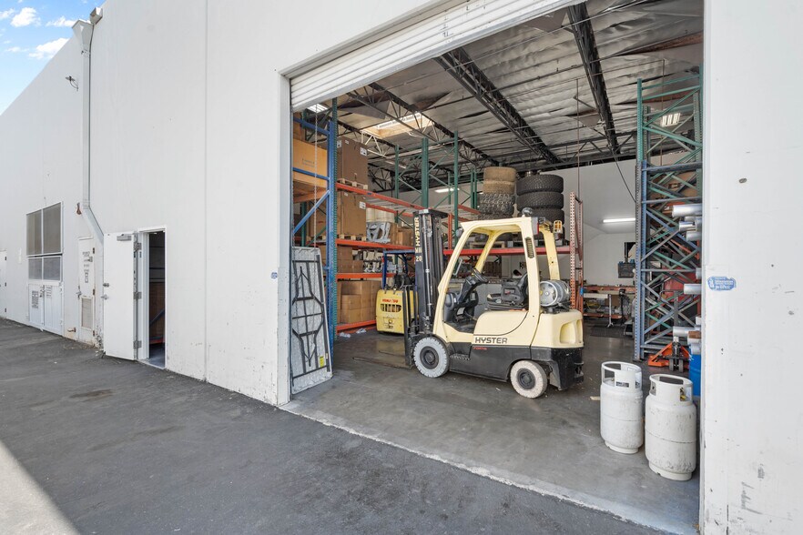More Photos Of 31887 Corydon Rd, Lake Elsinore Warehouse For Sale