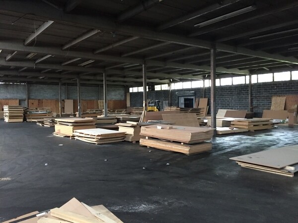 More Photos Of 101 Nassau Terminal Rd, New Hyde Park Truck Terminal For Lease
