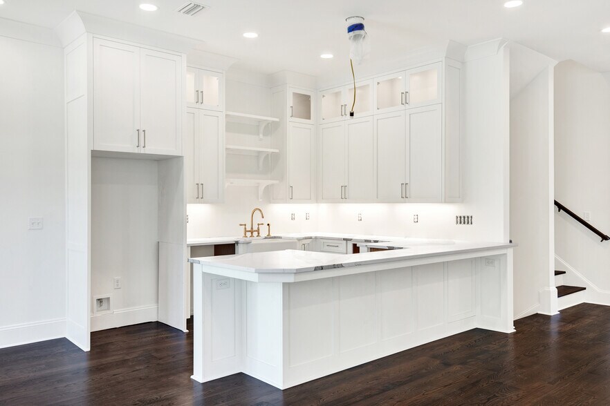 More Photos Of 104 17th st, Tybee Island Apartments For Sale