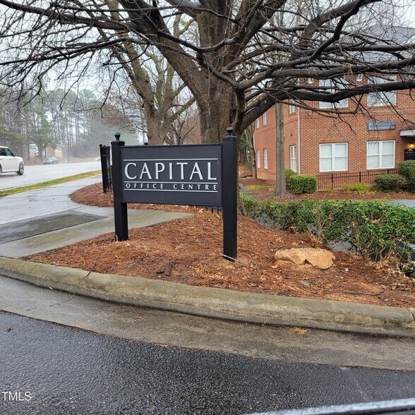 More Photos Of 5640 Six Forks Rd, Raleigh Office For Lease