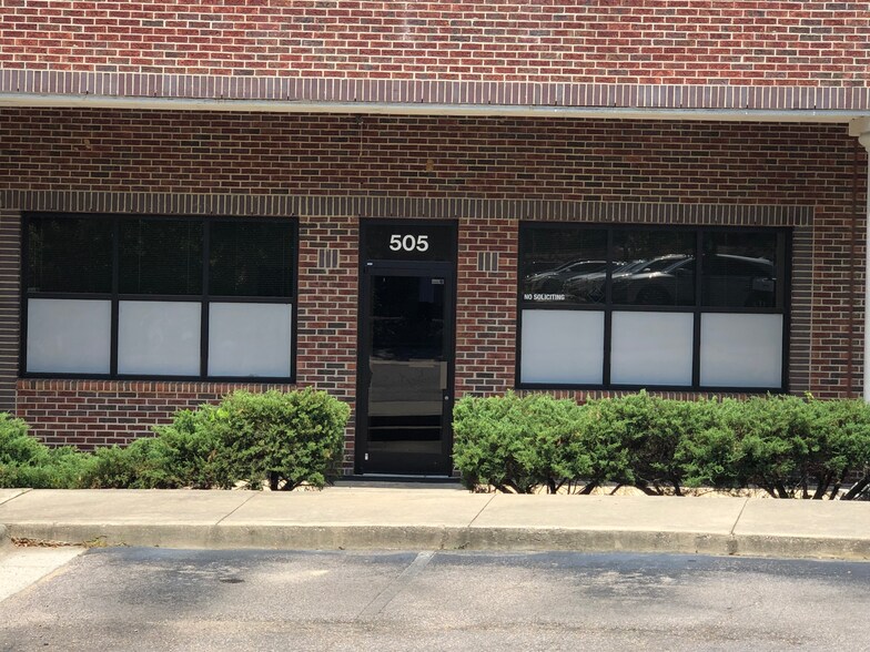 More Photos Of 501-511 James Jackson Ave, Cary Research And Development For Lease
