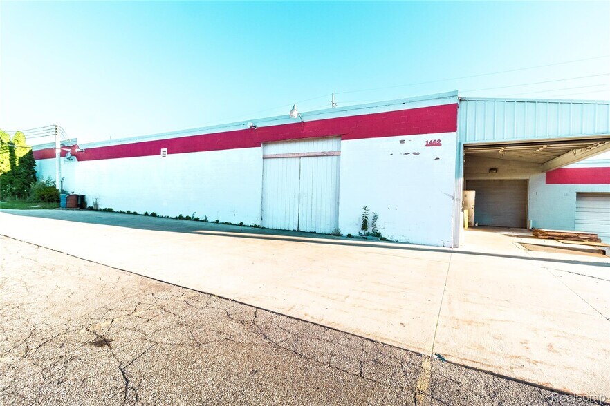More Photos Of 1462 Imlay City Rd, Lapeer Manufacturing For Lease