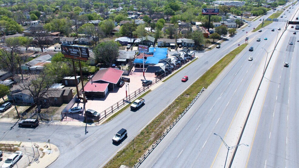 More Photos Of 738 W Harlan Ave, San Antonio Freestanding For Sale