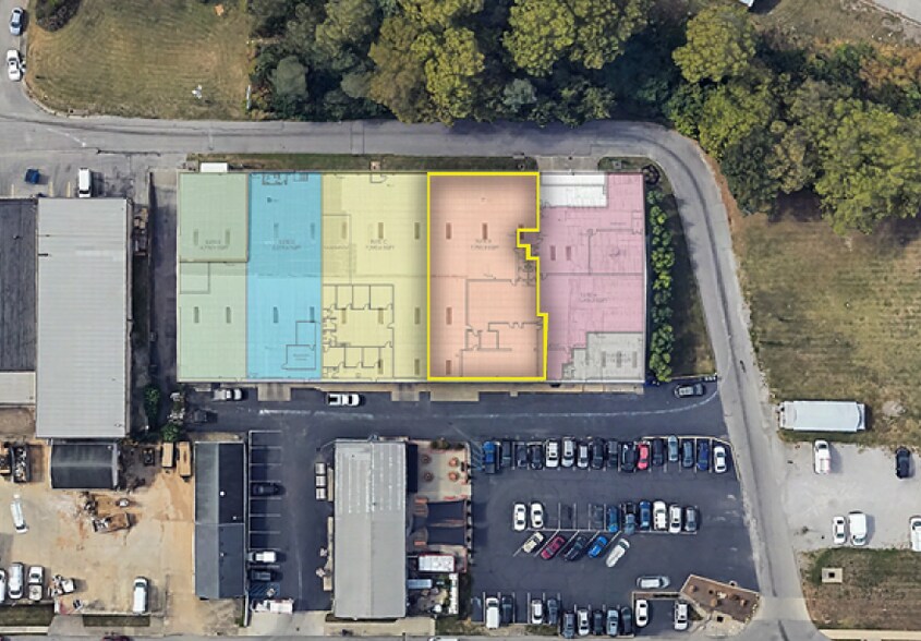 More Photos Of 441 Hayman Ave, Lexington Warehouse For Lease