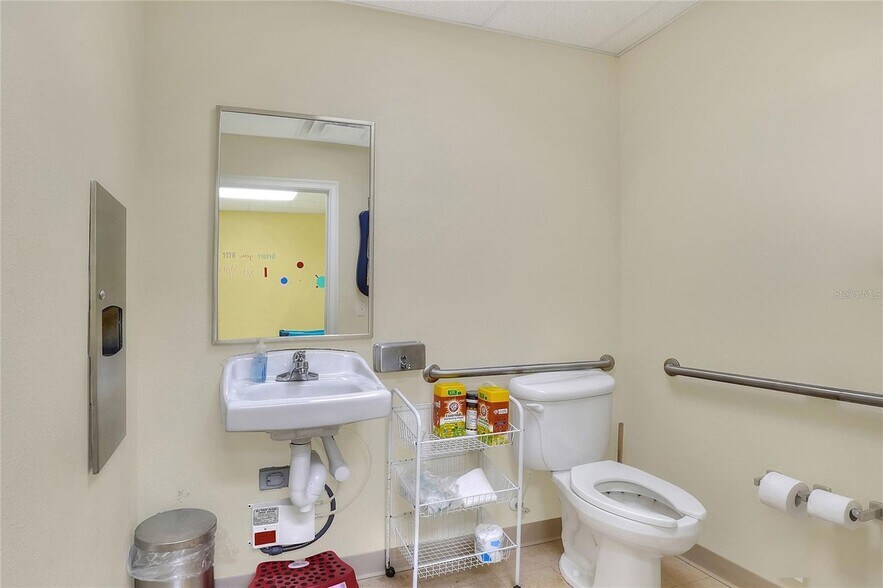 More Photos Of 1503 6th St SE, Winter Haven Storefront Retail Office For Sale