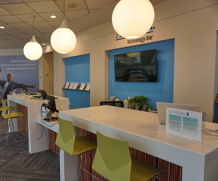 More Photos Of 120 Monument Cir, Indianapolis Office For Lease