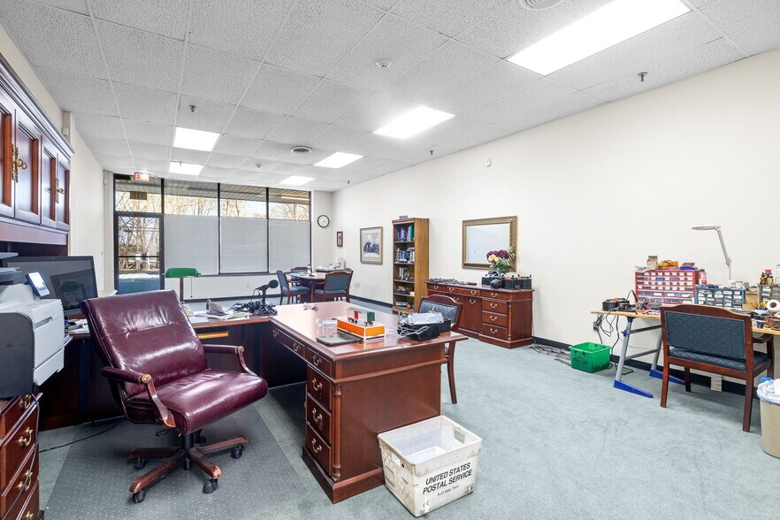 More Photos Of 362-374 Western Hwy, Tappan Freestanding For Lease