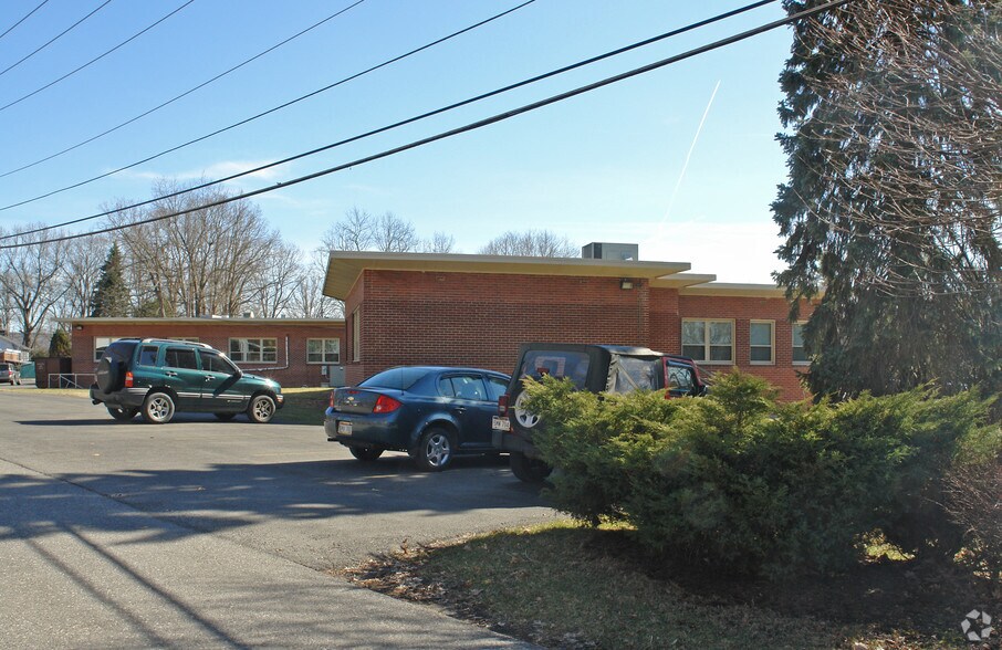 More Photos Of 2401 S Kanawha St, Beckley Medical For Lease