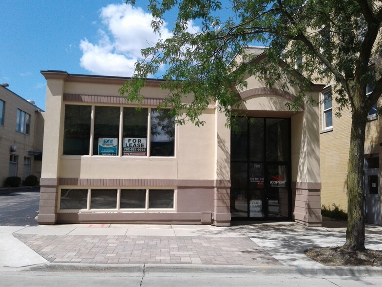 More Photos Of 722 N Grand Ave, Waukesha Office For Sale