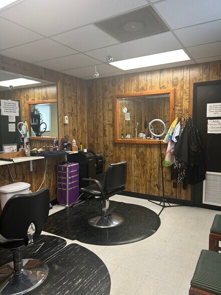 More Photos Of 1605 N Temple Ave, Starke Office Residential For Sale