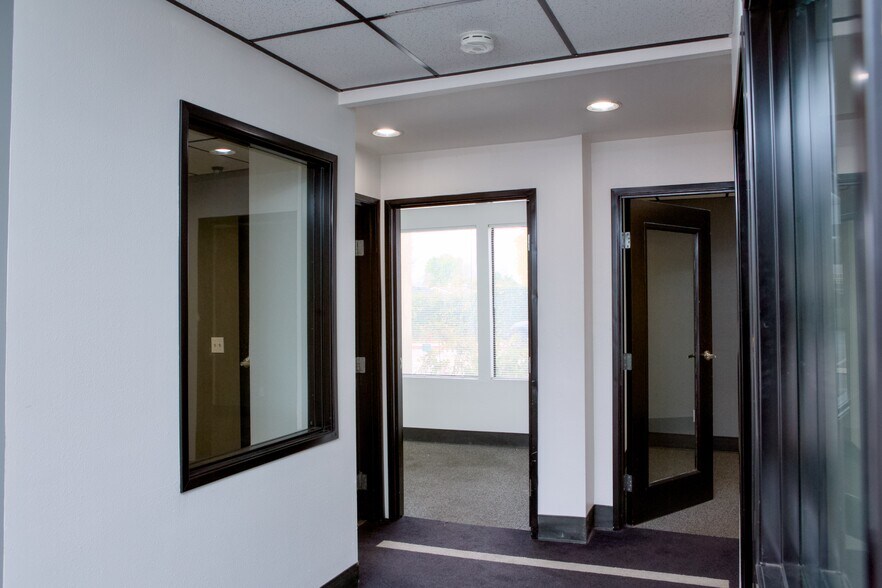 More Photos Of 480 W Rowland Ave, Covina Office For Sale